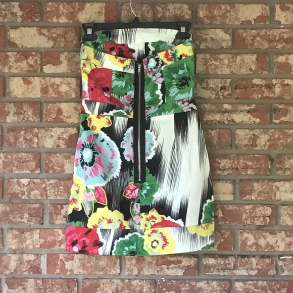 SPEECHLESS Strapless Dress - Picture 4 of 5